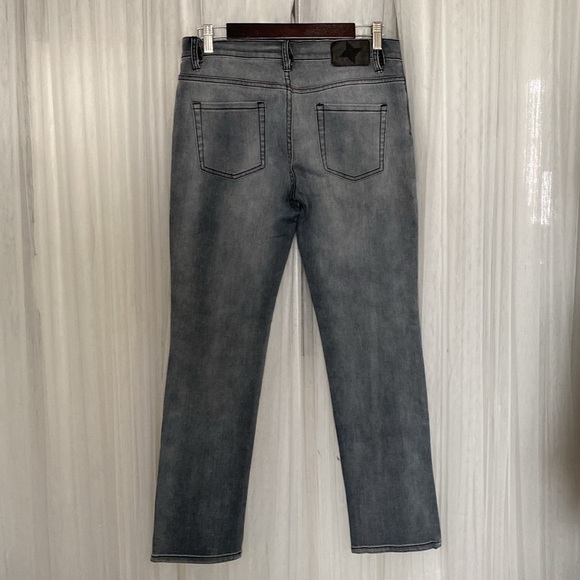 BCBGeneration Riley light wash charcoal women’s boot leg jeans mid rise, size 27 - Picture 8 of 17